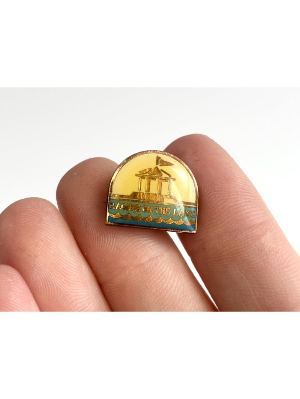 Racine On the Lake Wisconsin Boating Enameled Vintage Gold Toned Lapel Pin - Picture 12 of 12